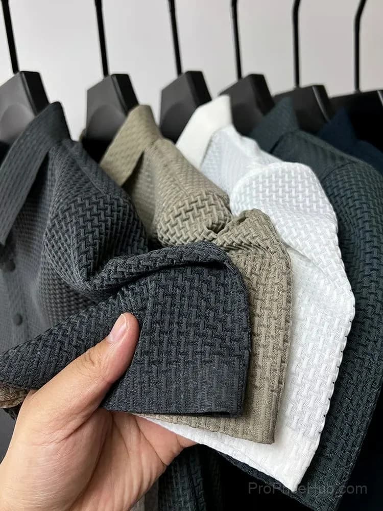Polyester T-Shirt in Grey, Size Small - View 8