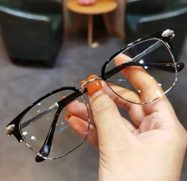 Ultra Light Blue Light Blocking Reading Glasses - Alt