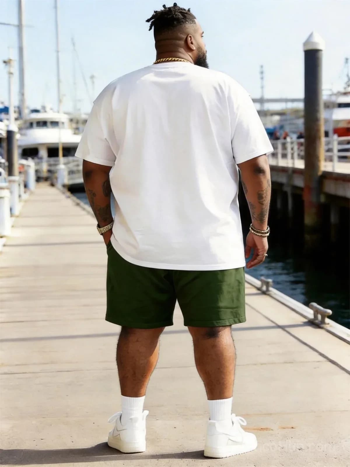 Big & Tall Men's Von Dutch Printed Round Neck T-Shirt & Shorts Set - View 6