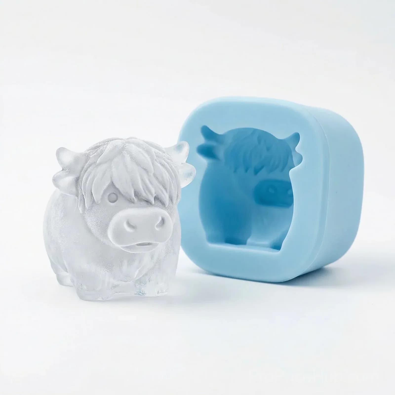 Mini Highland Cow 3D Ice Cube & Dessert Mold for Drinks & Parties - View 18