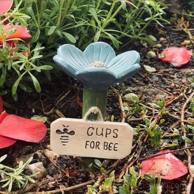 Flower-Shaped Resin Bee Watering Station, Pink - View 7