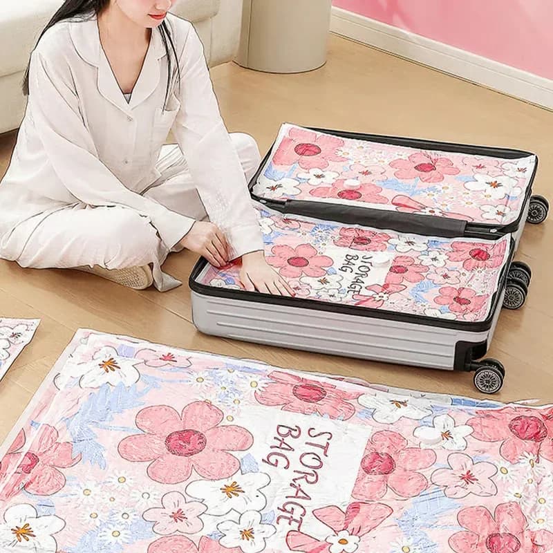 Vacuum Storage Bags, 3 Small 70 x 50 cm with Electric Pump - View 5